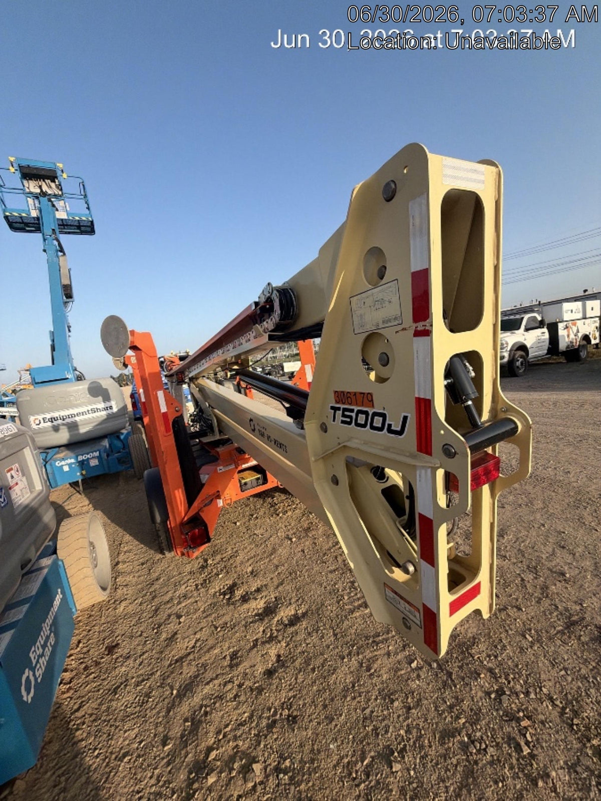 2023 JLG T500J