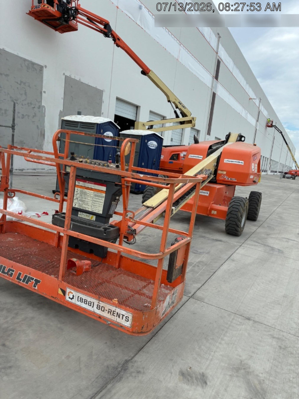 2020 JLG 400S