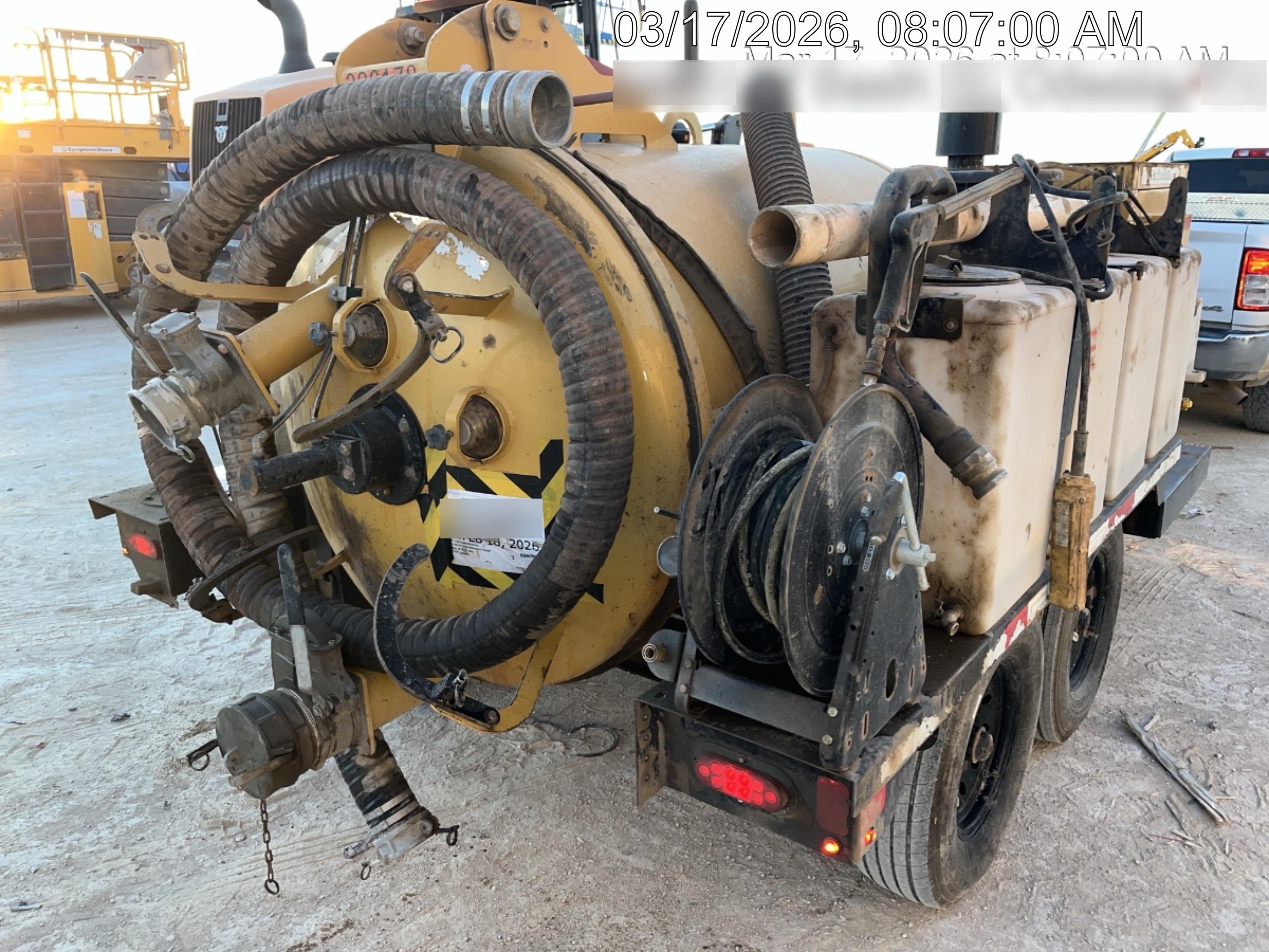 2023 Vac-Tron LP573XDT T4 Koehler Diesel Engine, 500 Gallon Debris Tank, x2 100 Gallon Water Tanks