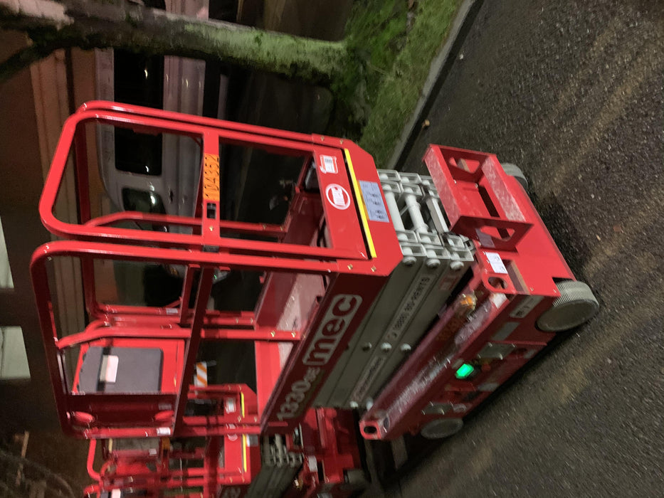 2020 MEC 1330SE Solid NM Tires, Steel Swing out Doors, LCS, Beacon, 900W Inverter