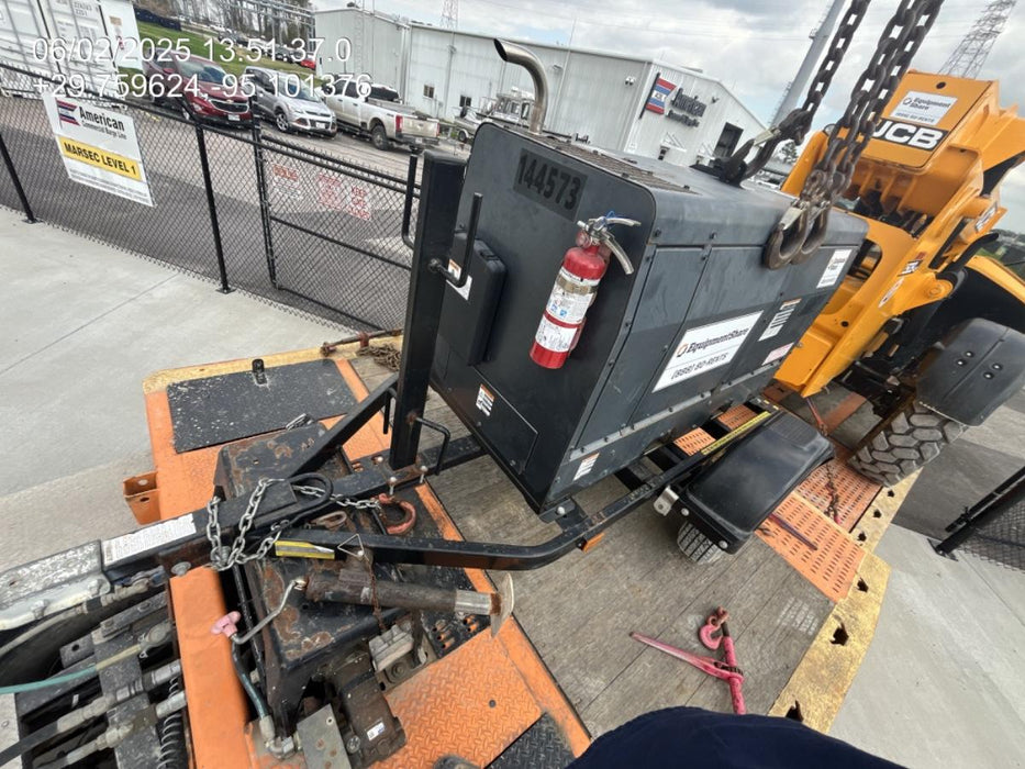 2021 Lincoln Electric Dual Maverick 200/200X Ready Pak 3 (includes trailer, cable rack, fender light kit)