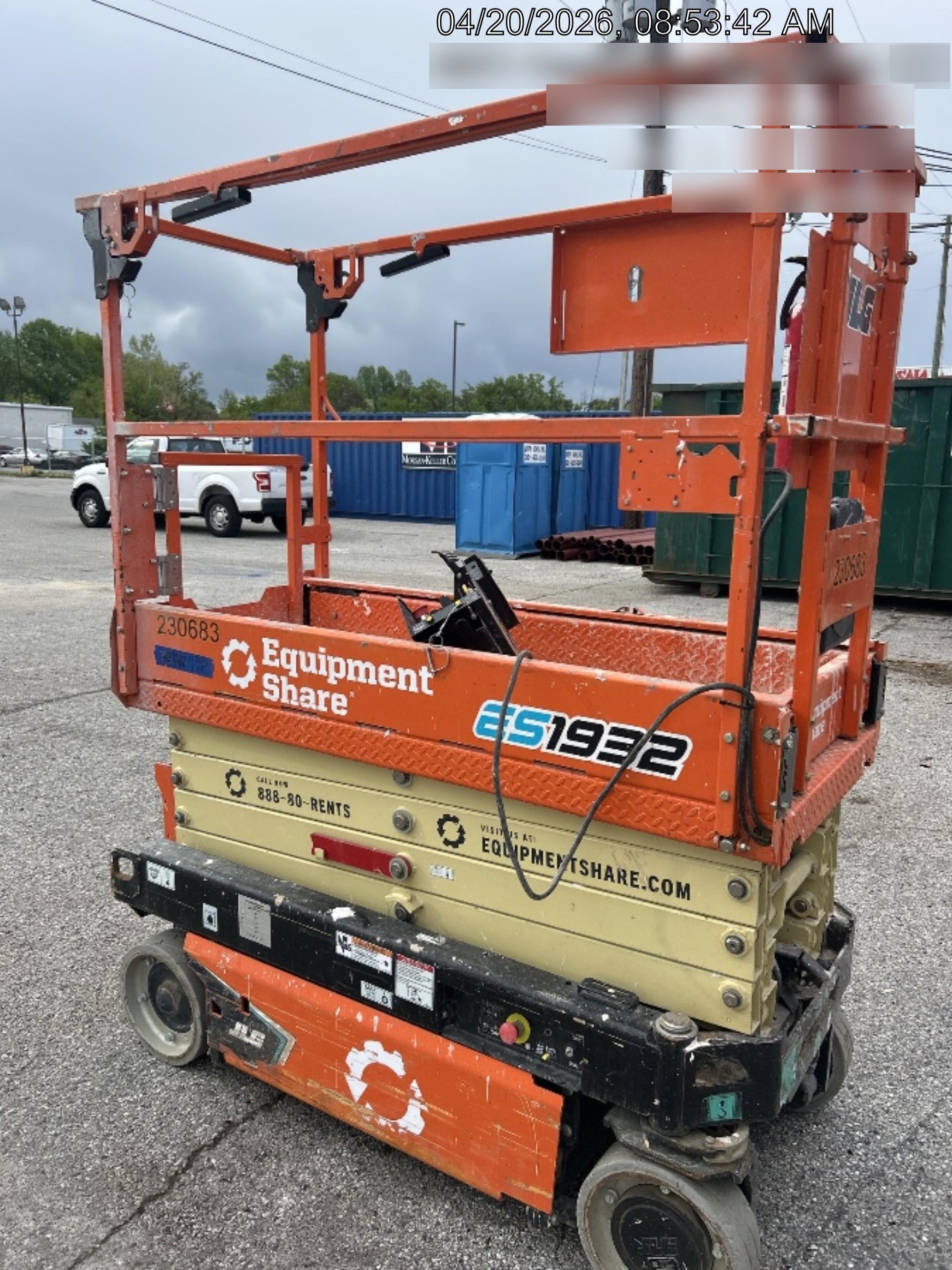 2022 JLG ES1932