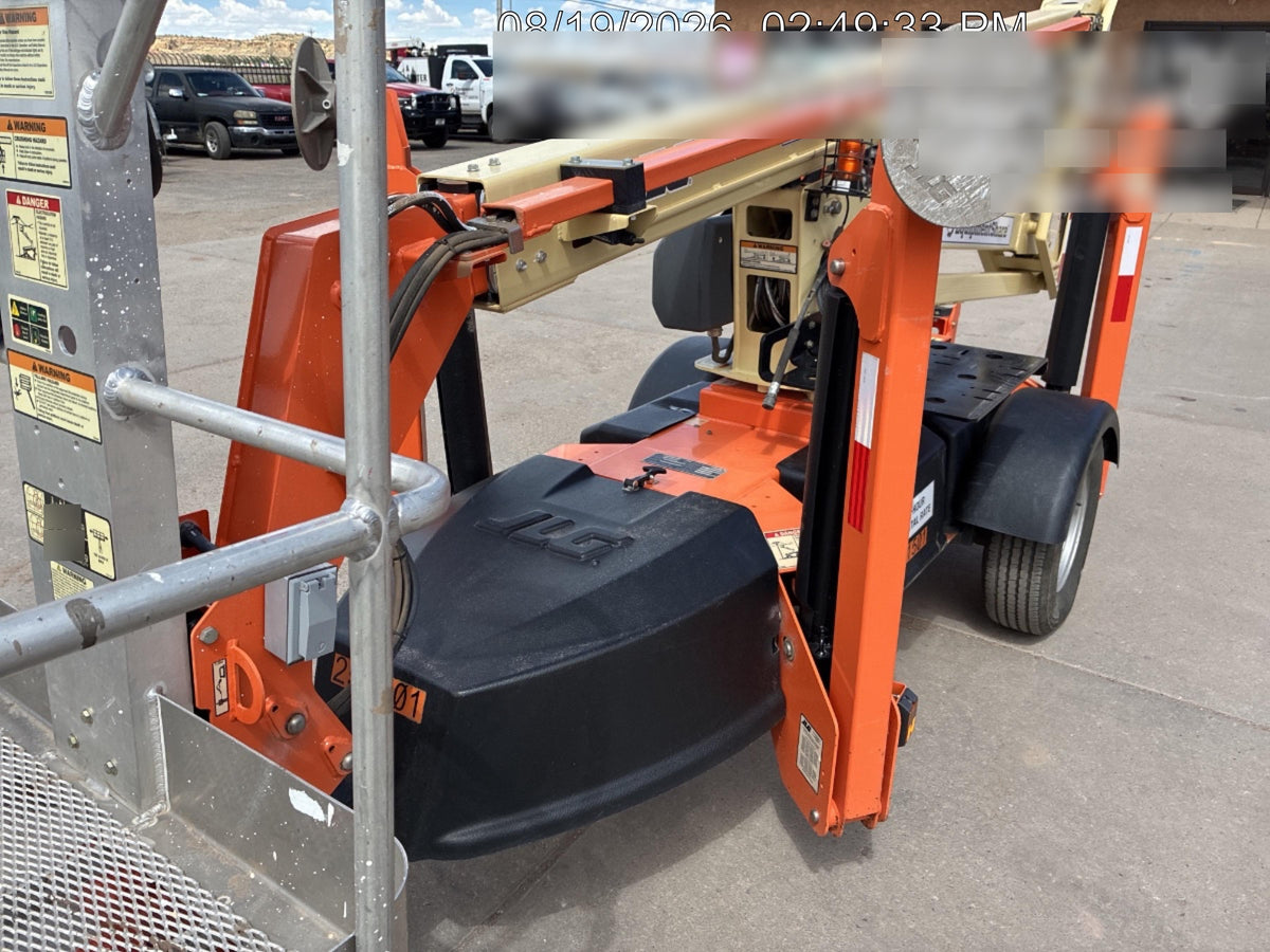 2022 JLG T350