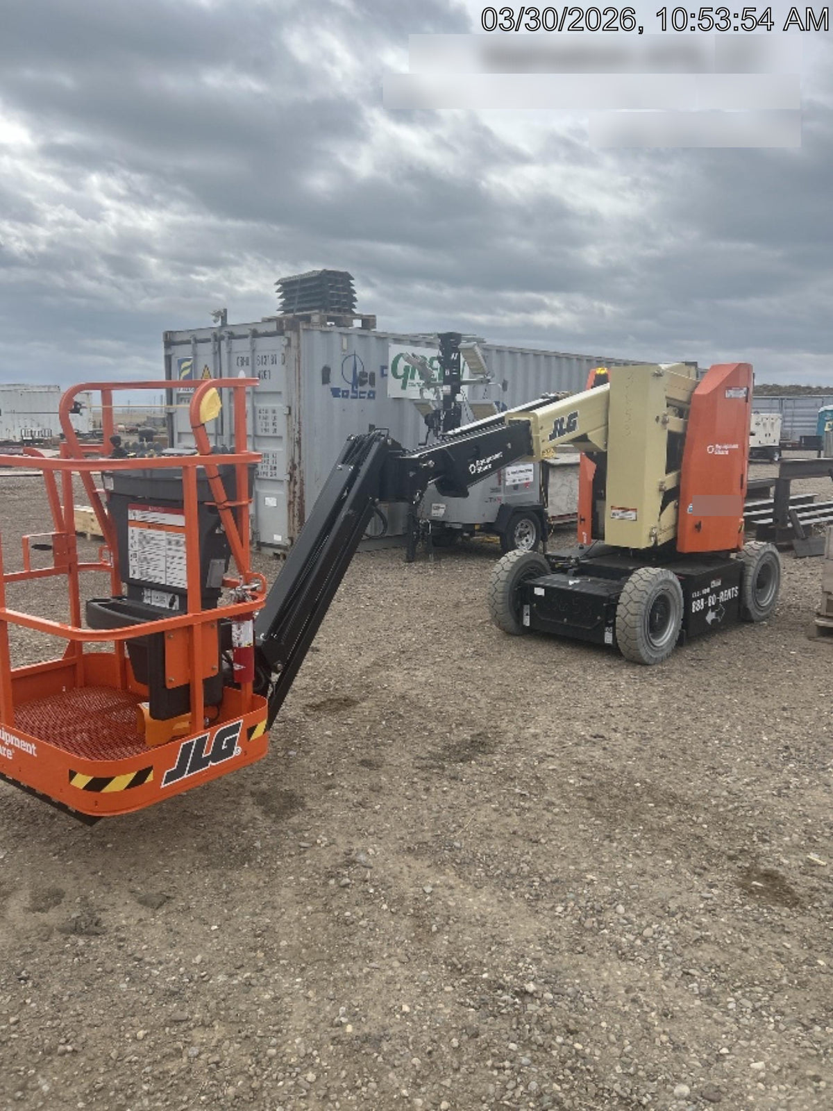 2025 JLG E300AJP