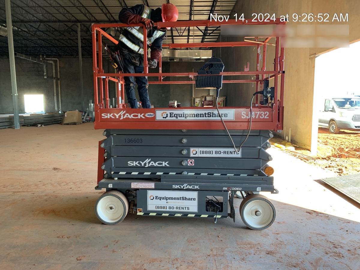 2021 SKYJACK SJ4732