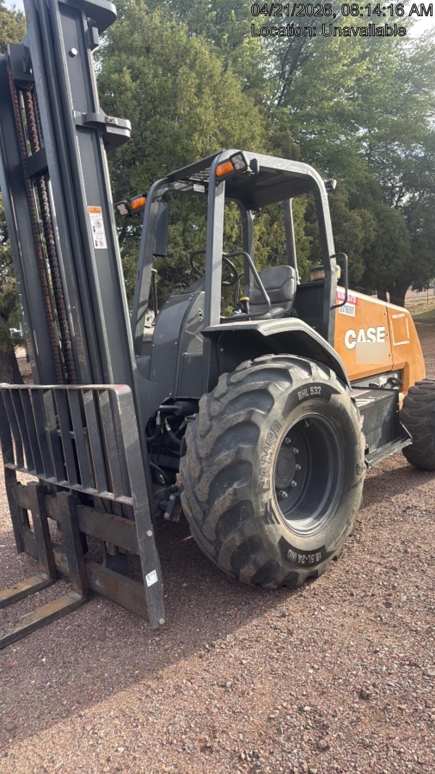2023 CASE 588H