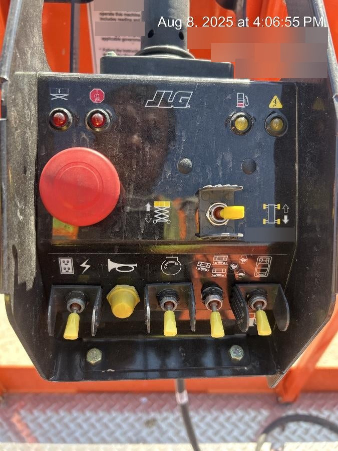 2025 JLG RT4394