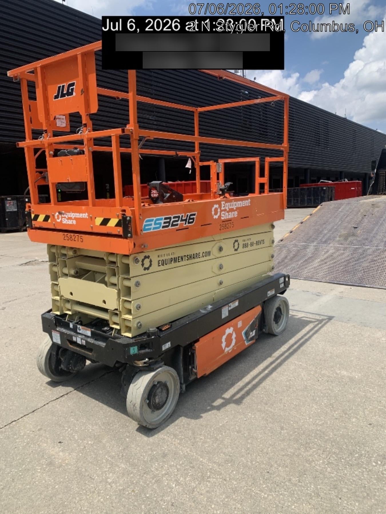 2022 JLG ES3246