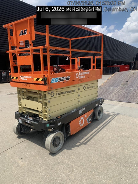 2022 JLG ES3246