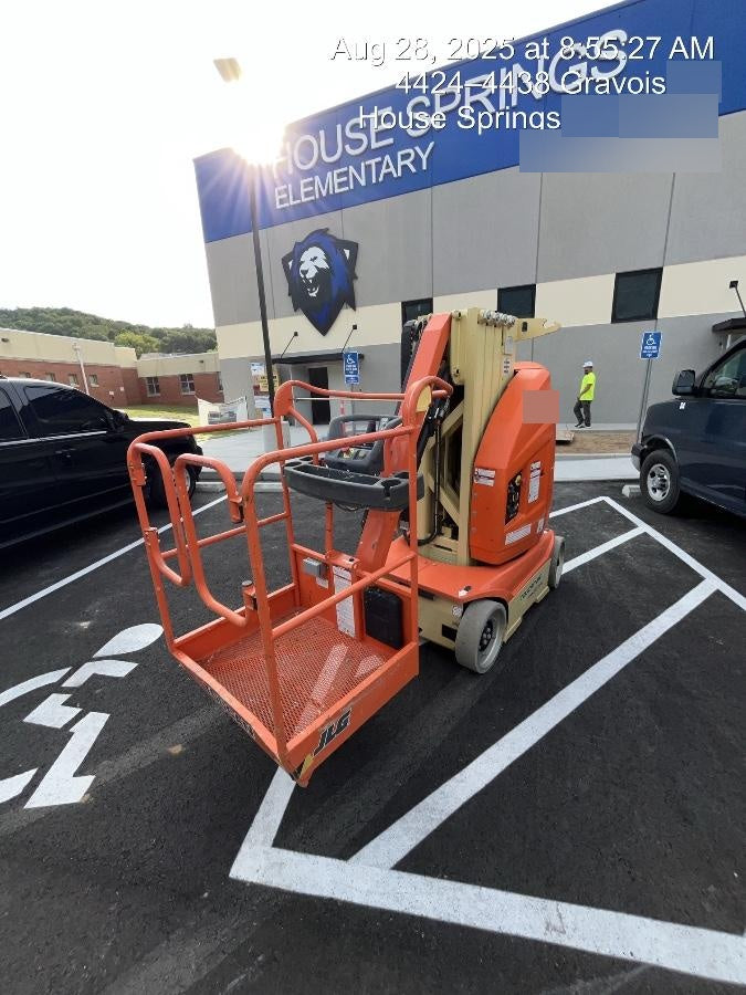 2022 JLG 26E