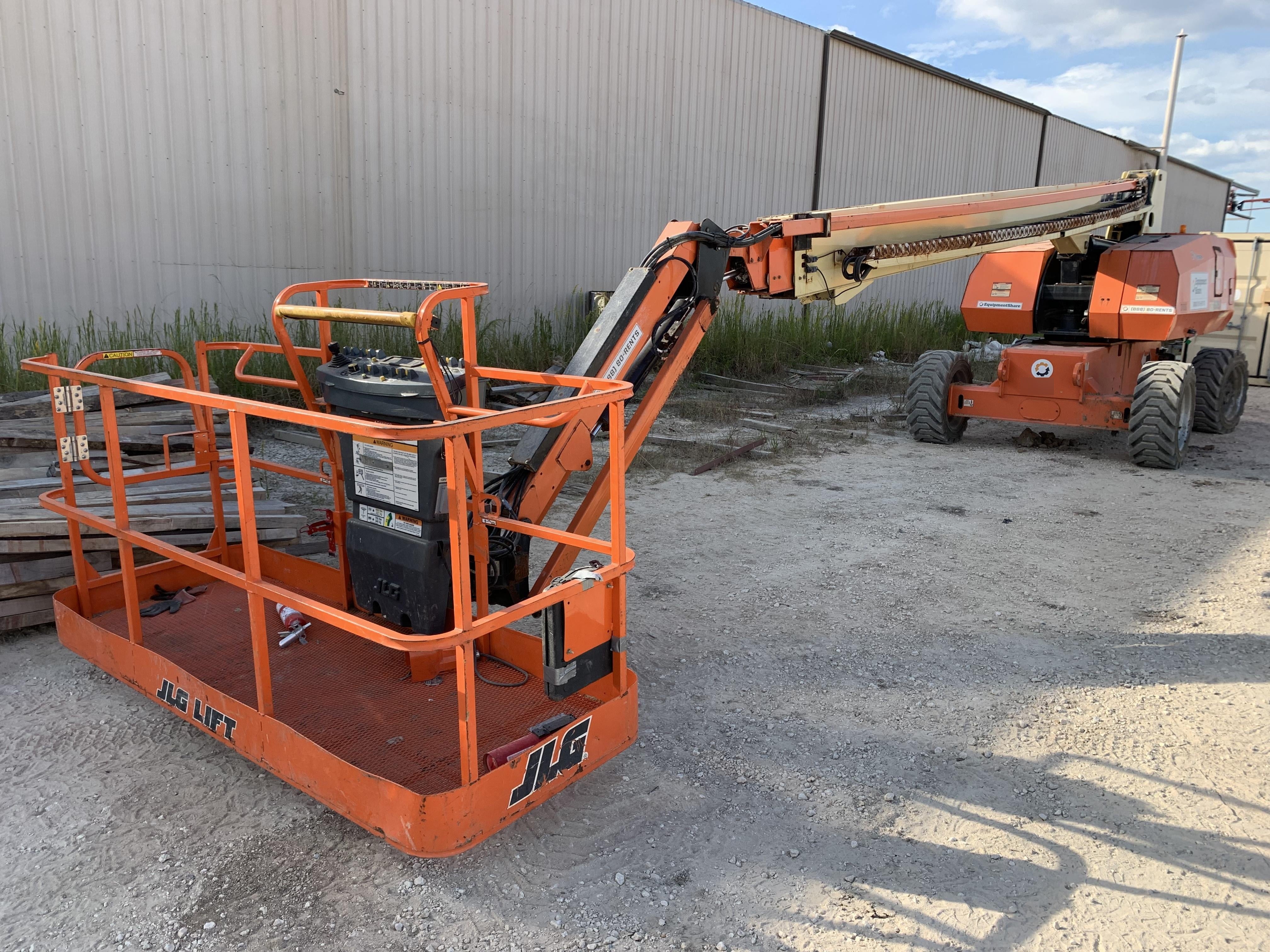 2019 JLG 860SJ