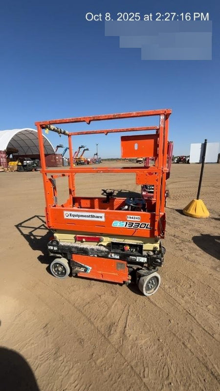 2021 JLG ES1330L