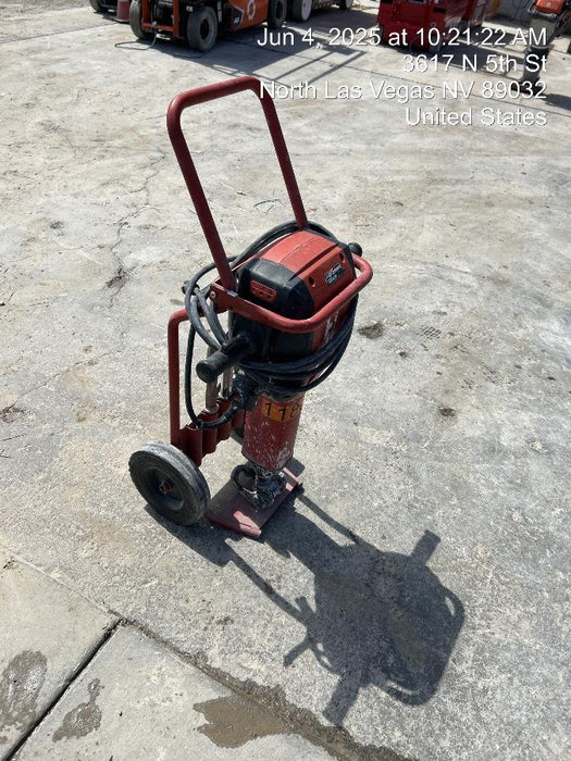 2020 HILTI TE 3000-AVR