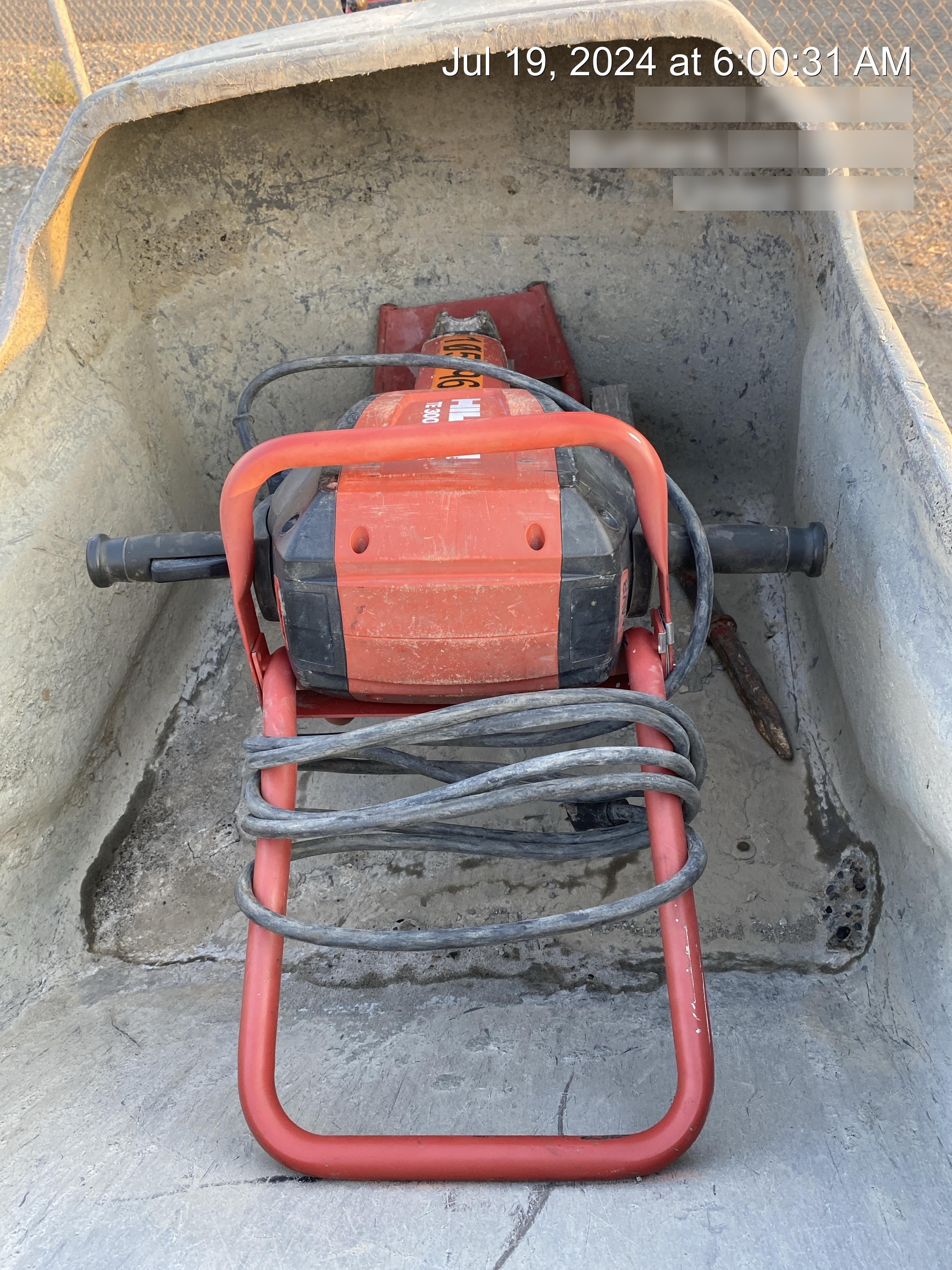 2020 HILTI TE 3000-AVR