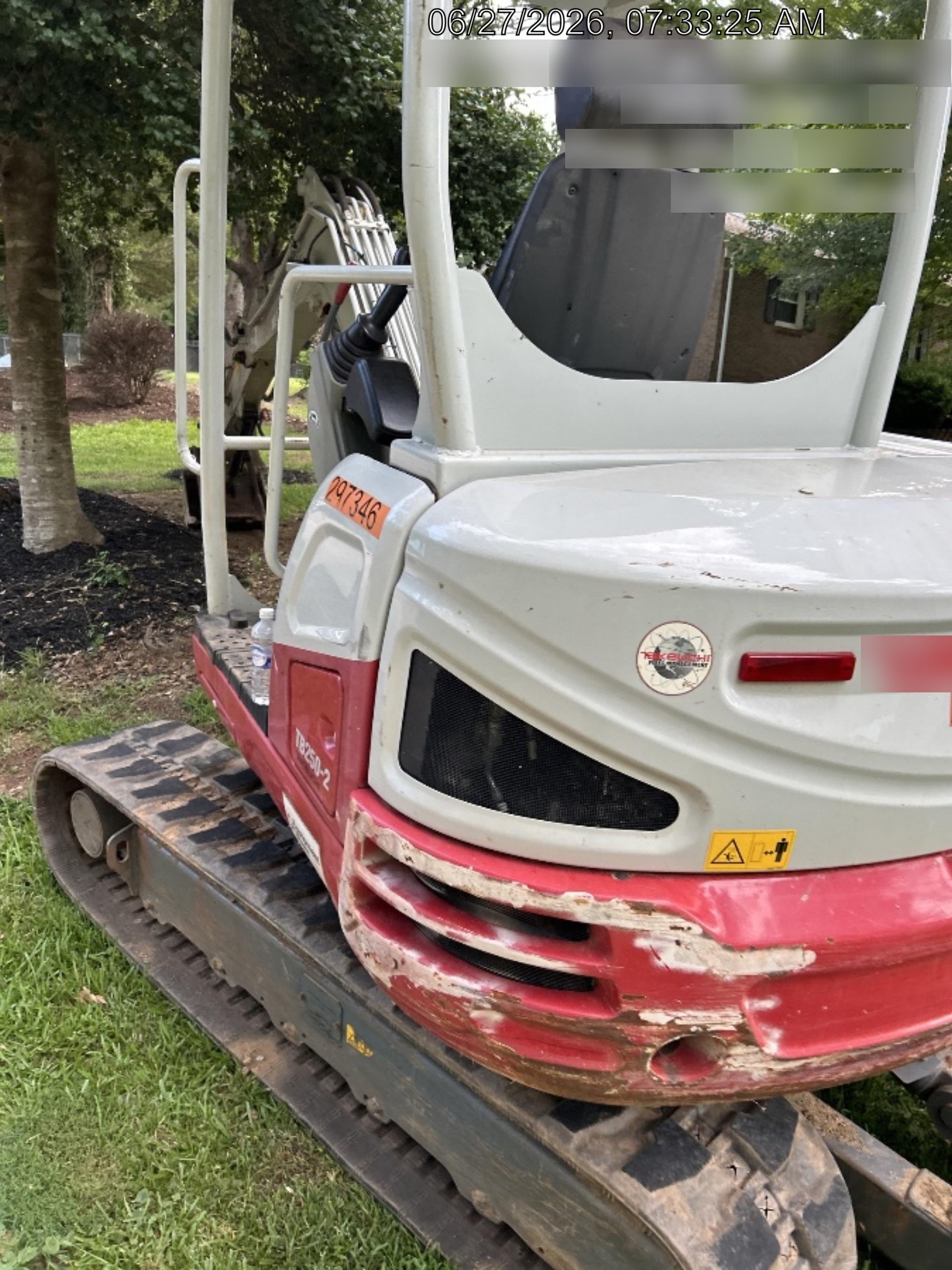 2023 TAKEUCHI TB250-2R
