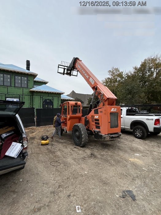 2018 Skytrak 8042 JLG Skytrak 8042, Solid Tires (shipping-Boss), Open ROPS, Beacon and Work Light Package