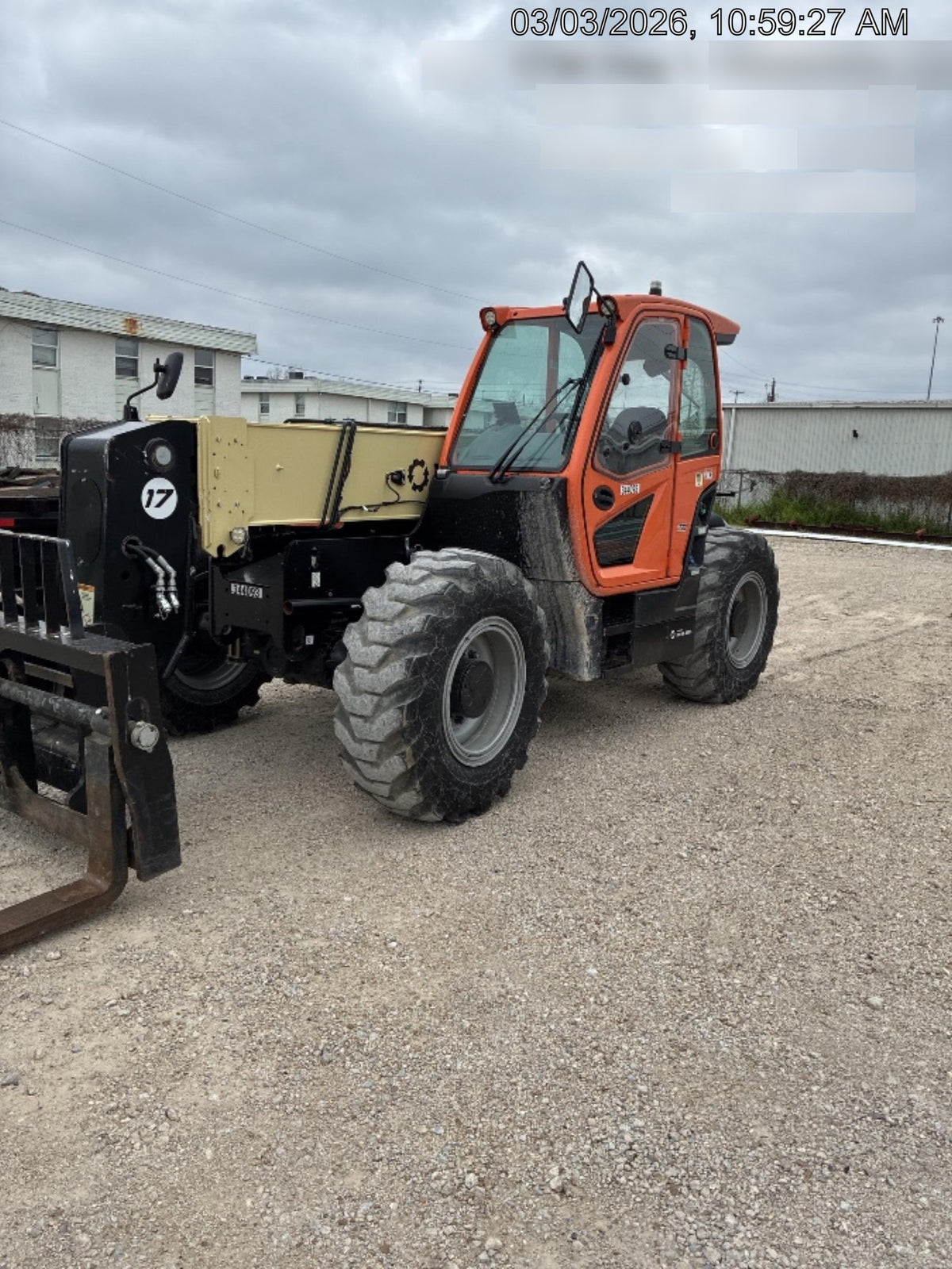 2023 JLG 1732