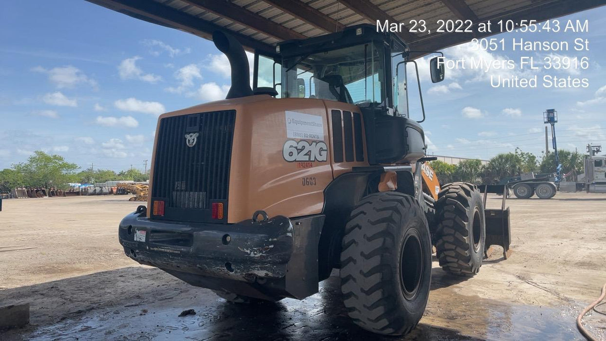 2018 Case 621G CLOSED CAB, 1 FUNCTION, JRB 416 STYLE HYD COUPLER