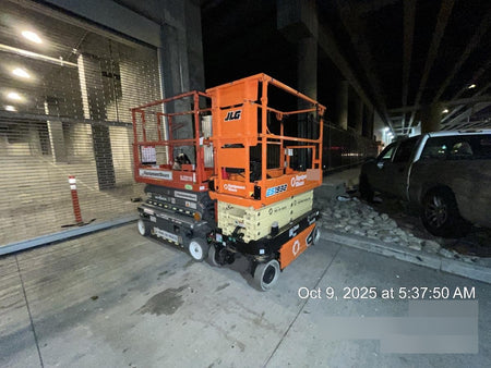 2024 JLG ES1932