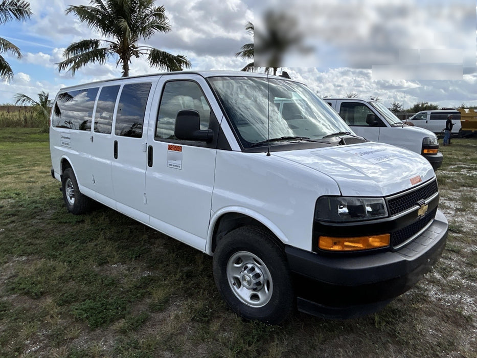 2023 CHEVROLET Express Van - Rental