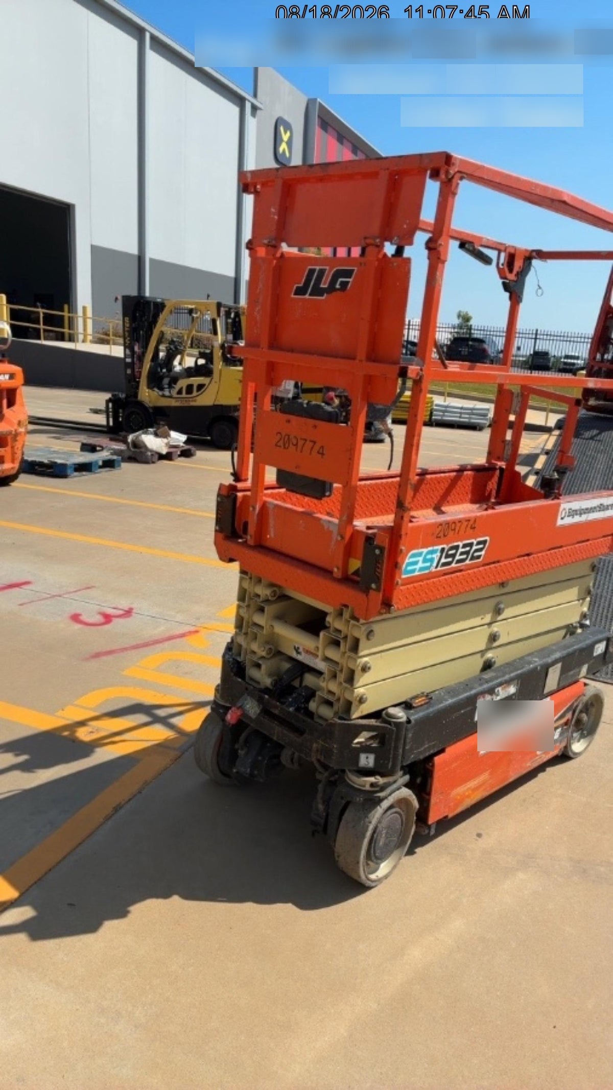 2022 JLG ES1932