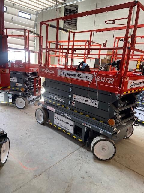 2021 SKYJACK SJ4732