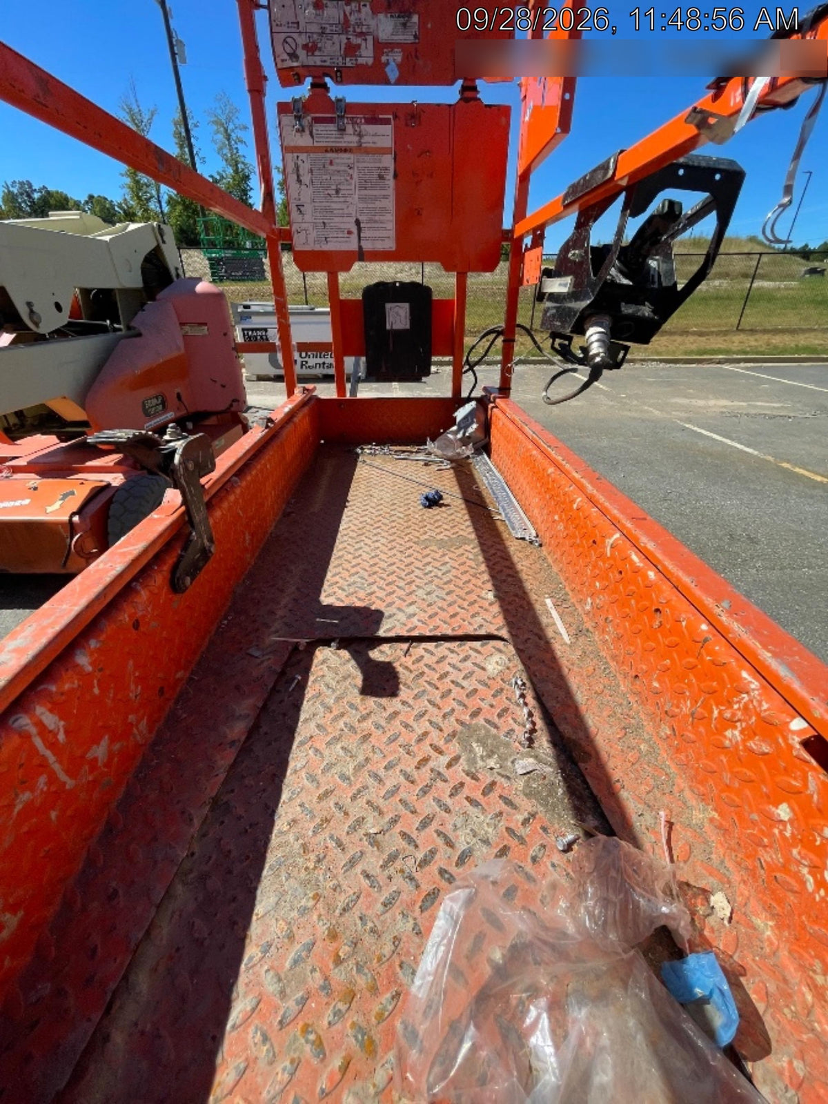 2022 JLG ES1932