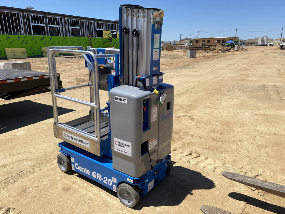 2021 GENIE GR-20
