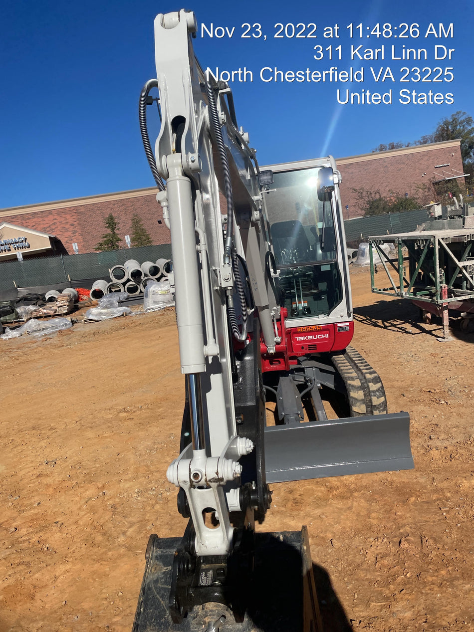 2022 TAKEUCHI TB235-2CR