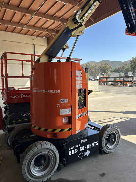 2025 JLG E300AJP