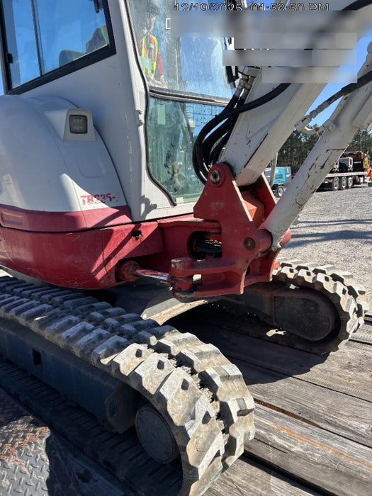 2020 TAKEUCHI TB-235-2CR