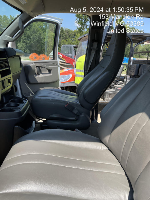 2023 CHEVROLET Express Van - Rental