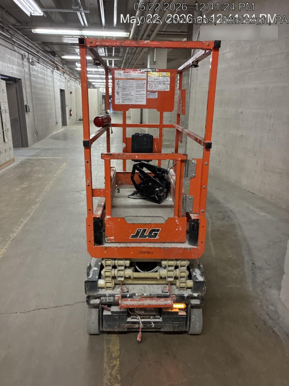 2022 JLG ES1330L