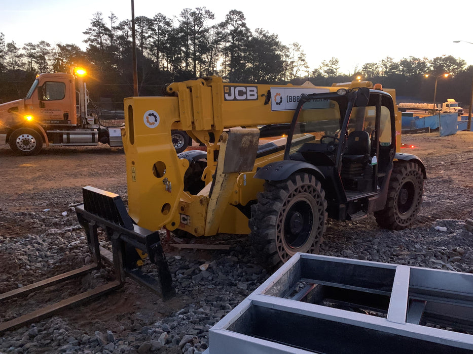 2020 JCB 510-56 Canopy, Solid Tires, Work Lights, Beacon, Aux Hydraulics, Back up Alarm, Lifting Eye, ES Decals
