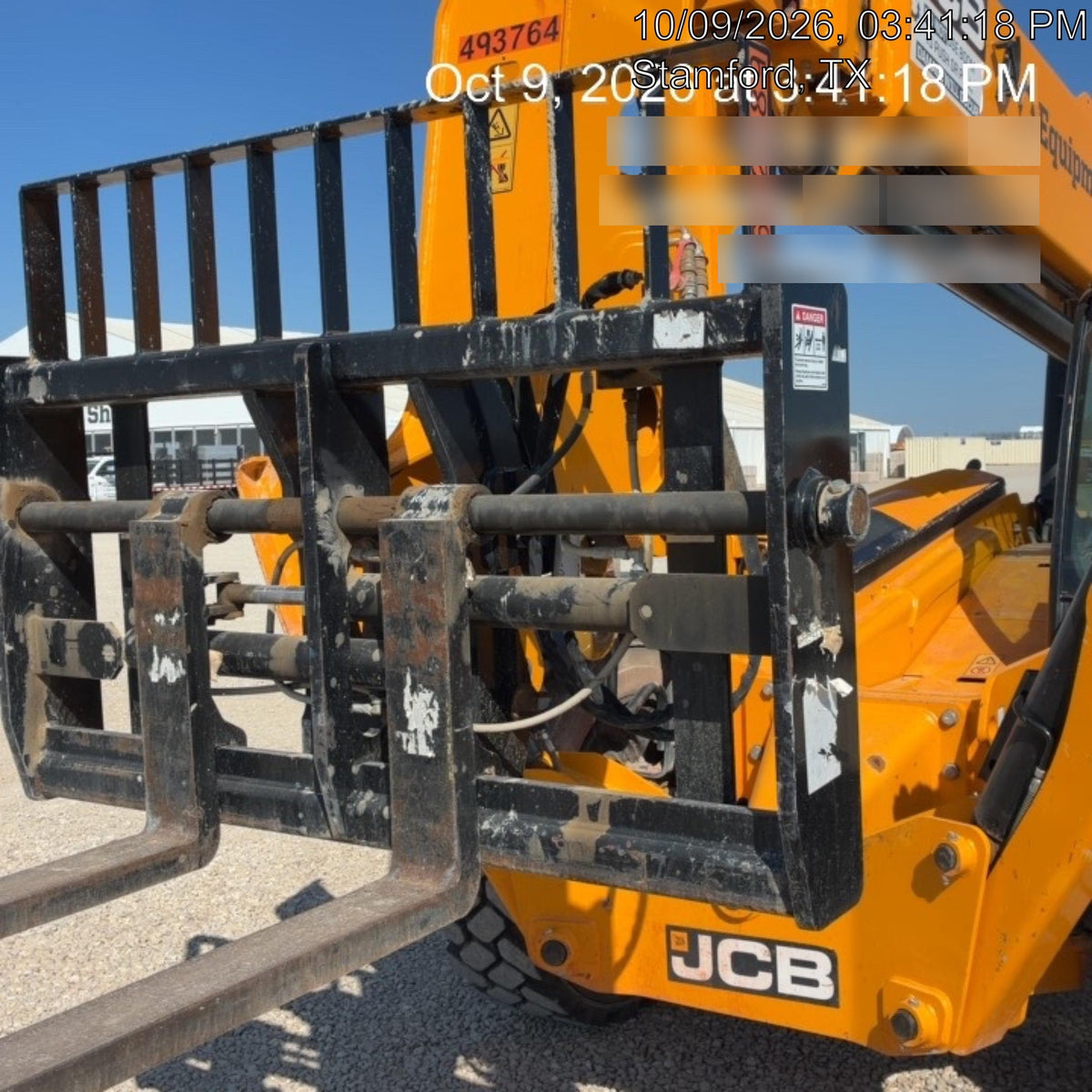 2025 JCB 400/F7377