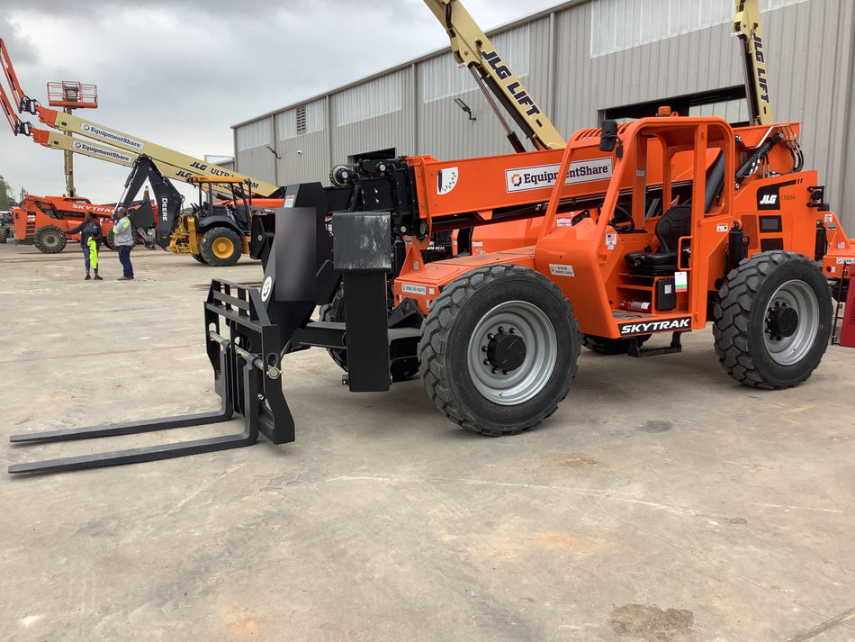 2021 SKYTRAK 10054