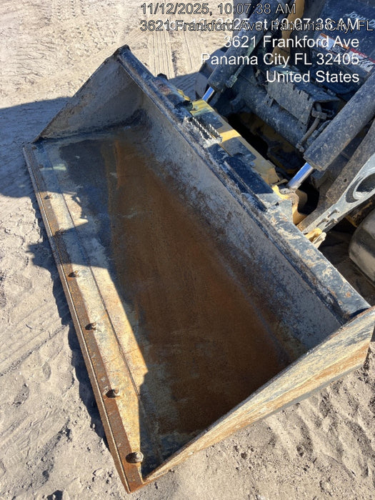 2025 JOHN DEERE 84" Bucket - John Deere