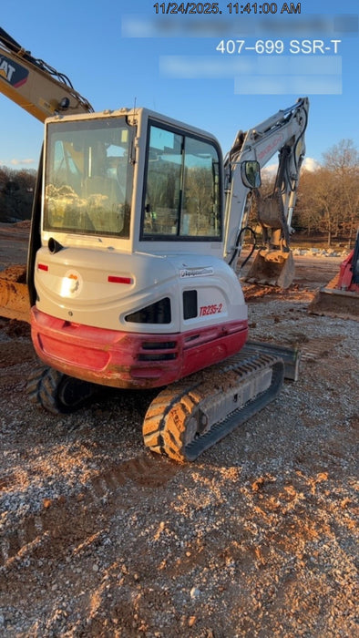 2020 TAKEUCHI TB235-2CR