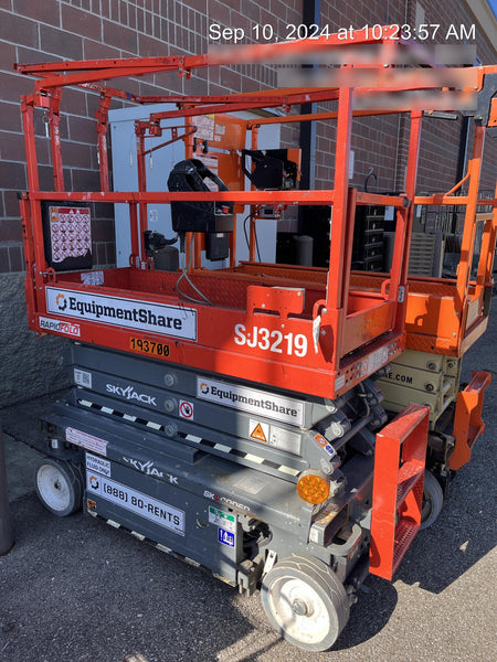 2021 SKYJACK SJ3219