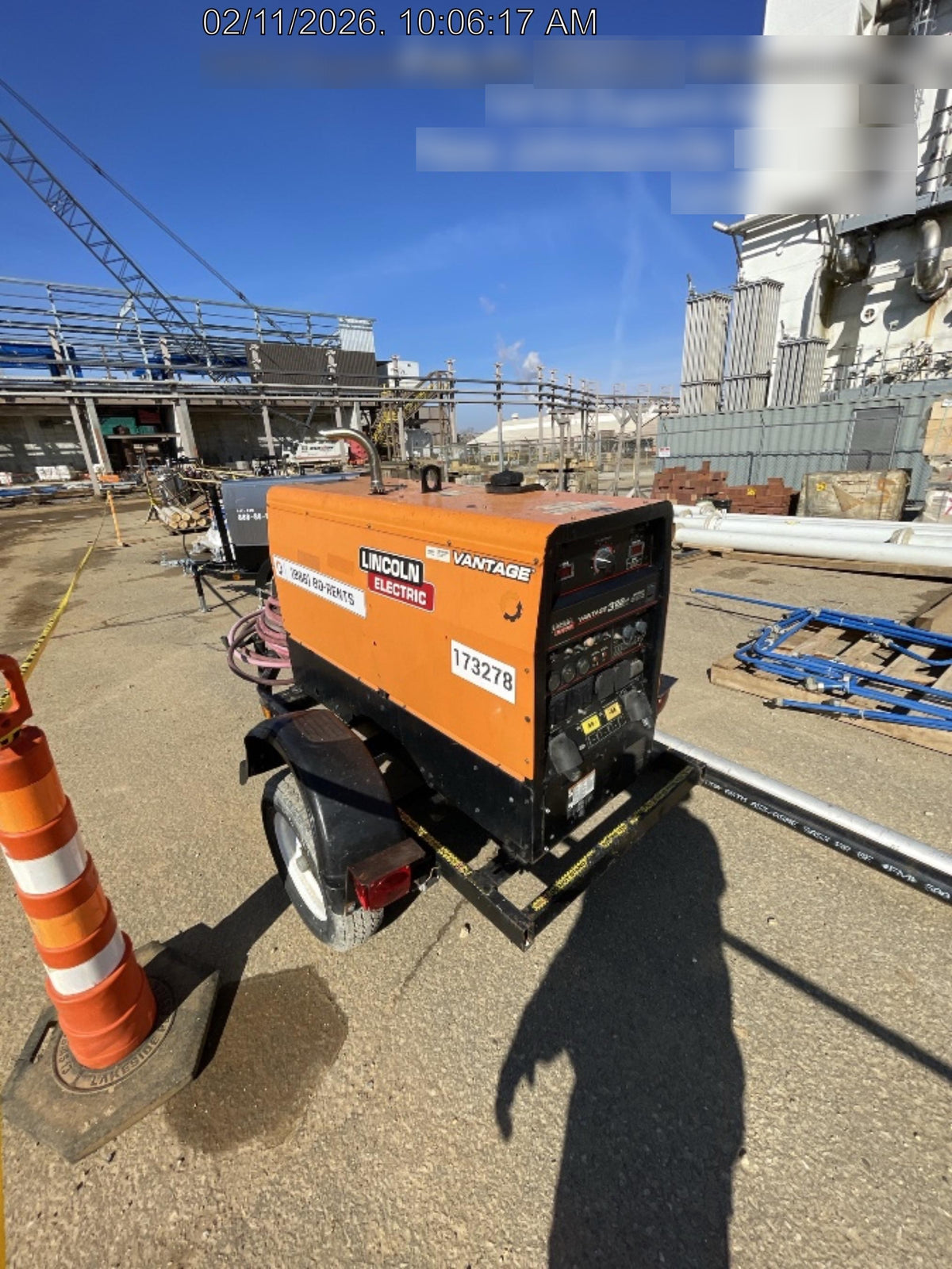 2021 Lincoln Electric Vantage 322 Vantage 322 Ready Pak 3 w/ Decals, ORANGE (includes trailer, cable rack, fender light kit) NO Telematics