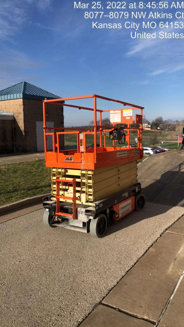 2022 JLG R3246