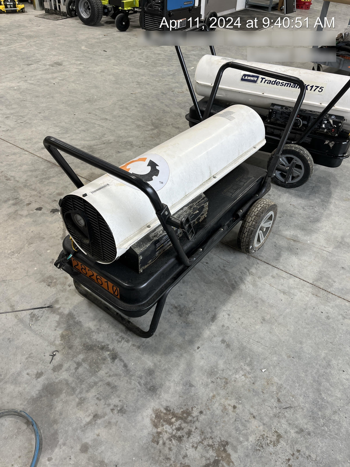 2022 LB WHITE Tradesman K175