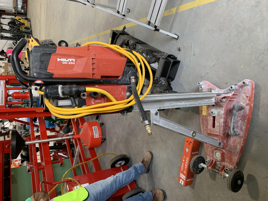 2019 HILTI DD 250