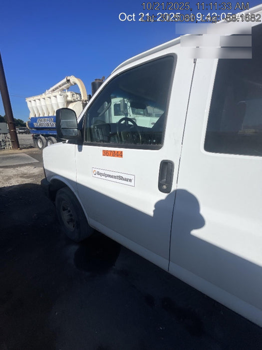 2023 CHEVROLET Express Van - Rental