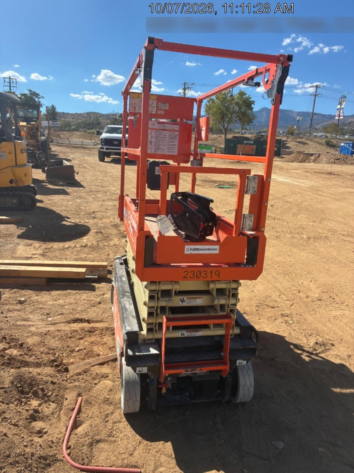 2022 JLG ES1932