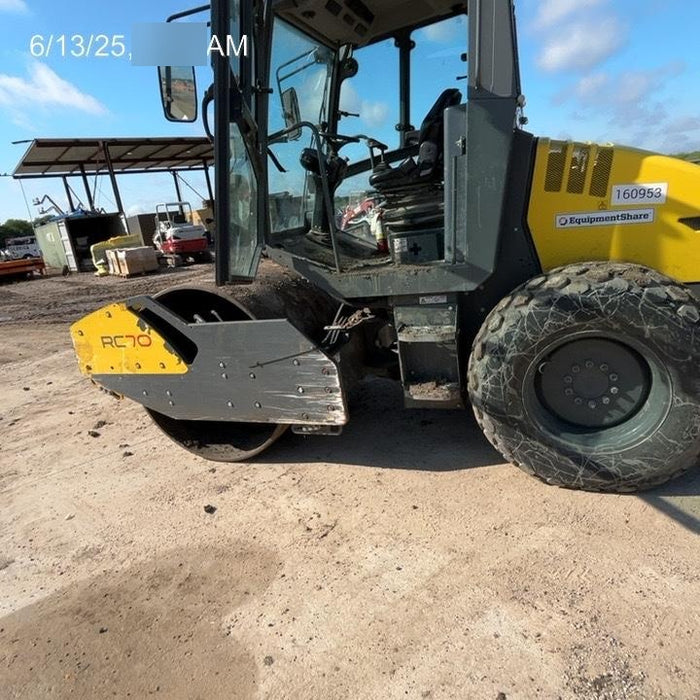 2021 WACKER NEUSON RC70