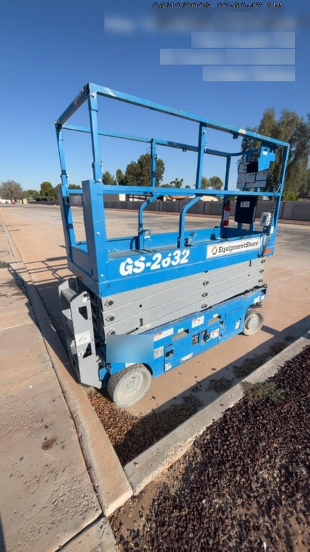 2023 GENIE GS-2632