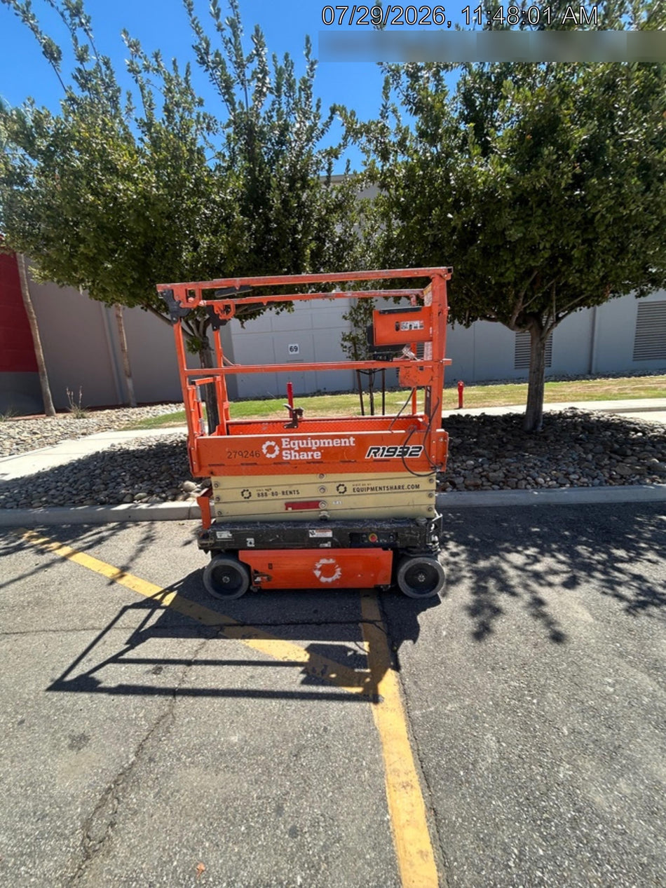 2022 JLG R1932