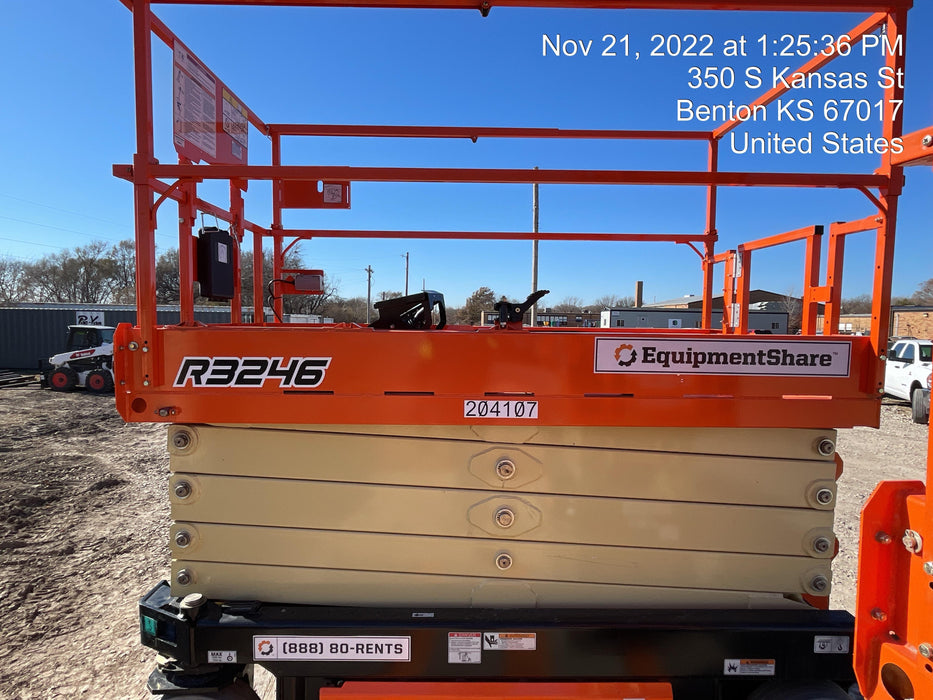 2022 JLG R3246