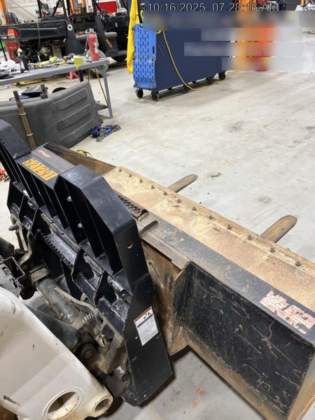 2025 ARROW MATERIAL HANDLING 24" Pallet Fork Frame